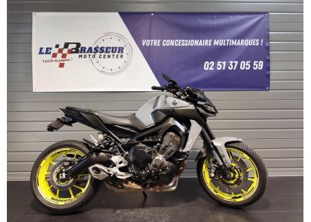 YAMAHA MT-09 FULL