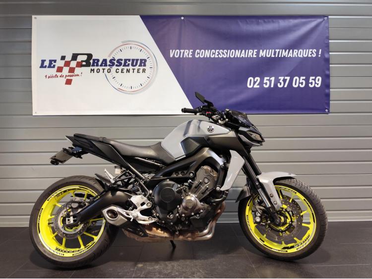 YAMAHA MT-09 FULL
