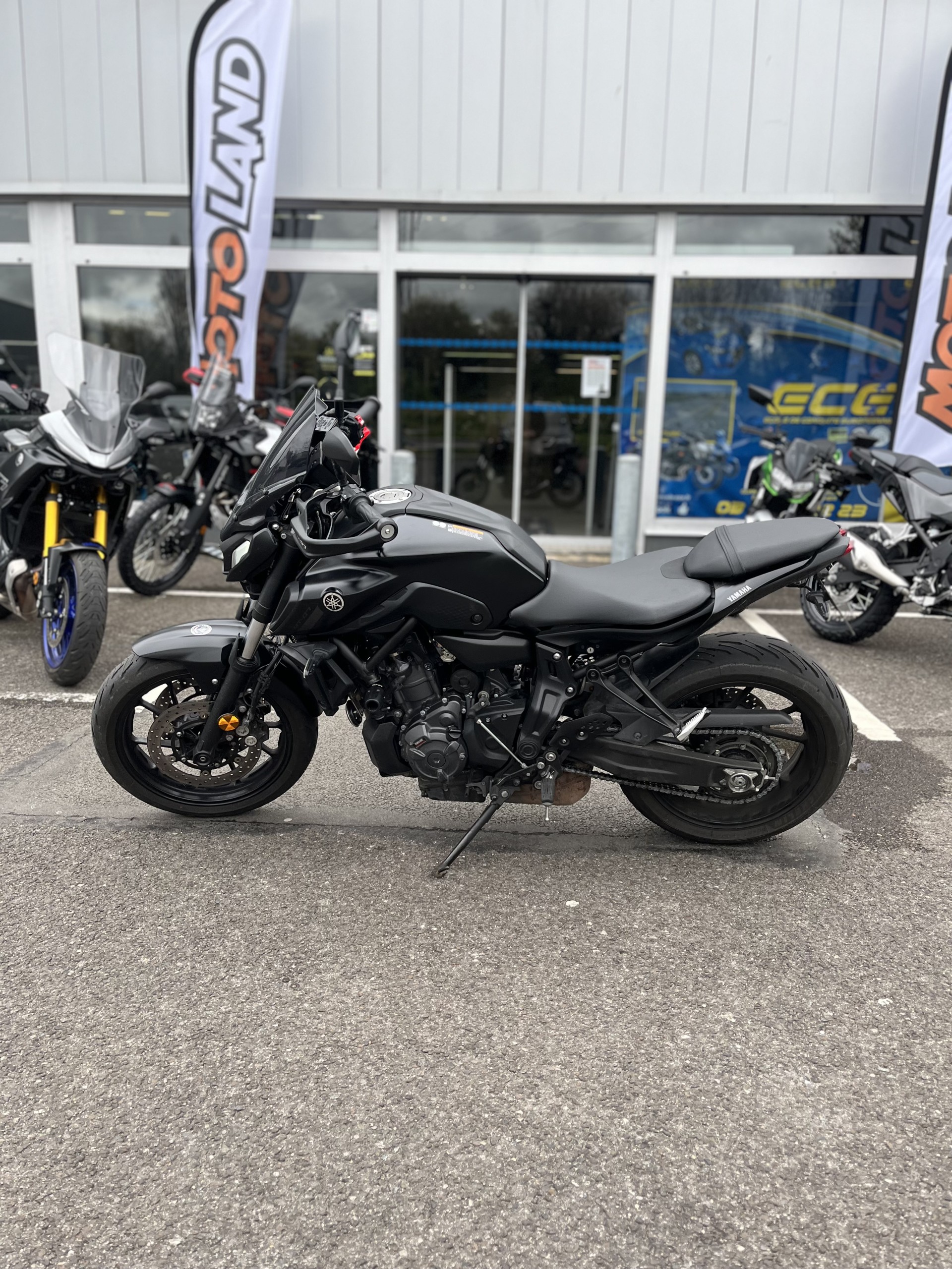 YAMAHA MT-07 (47.5CV)