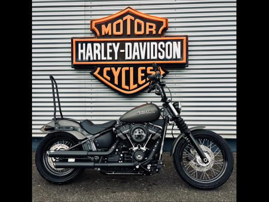 HARLEY-DAVIDSON SOFTAIL STREET BOB 1745