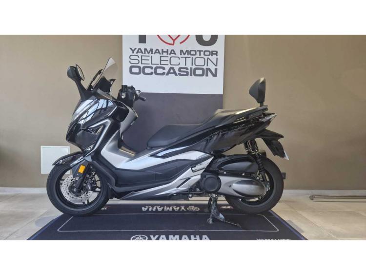HONDA NSS FORZA 300 garantie 12 mois