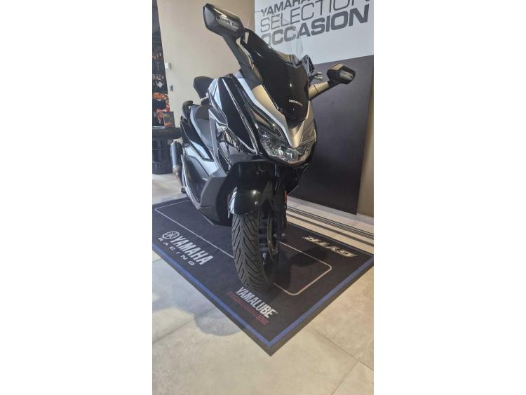 HONDA NSS FORZA 300 garantie 12 mois