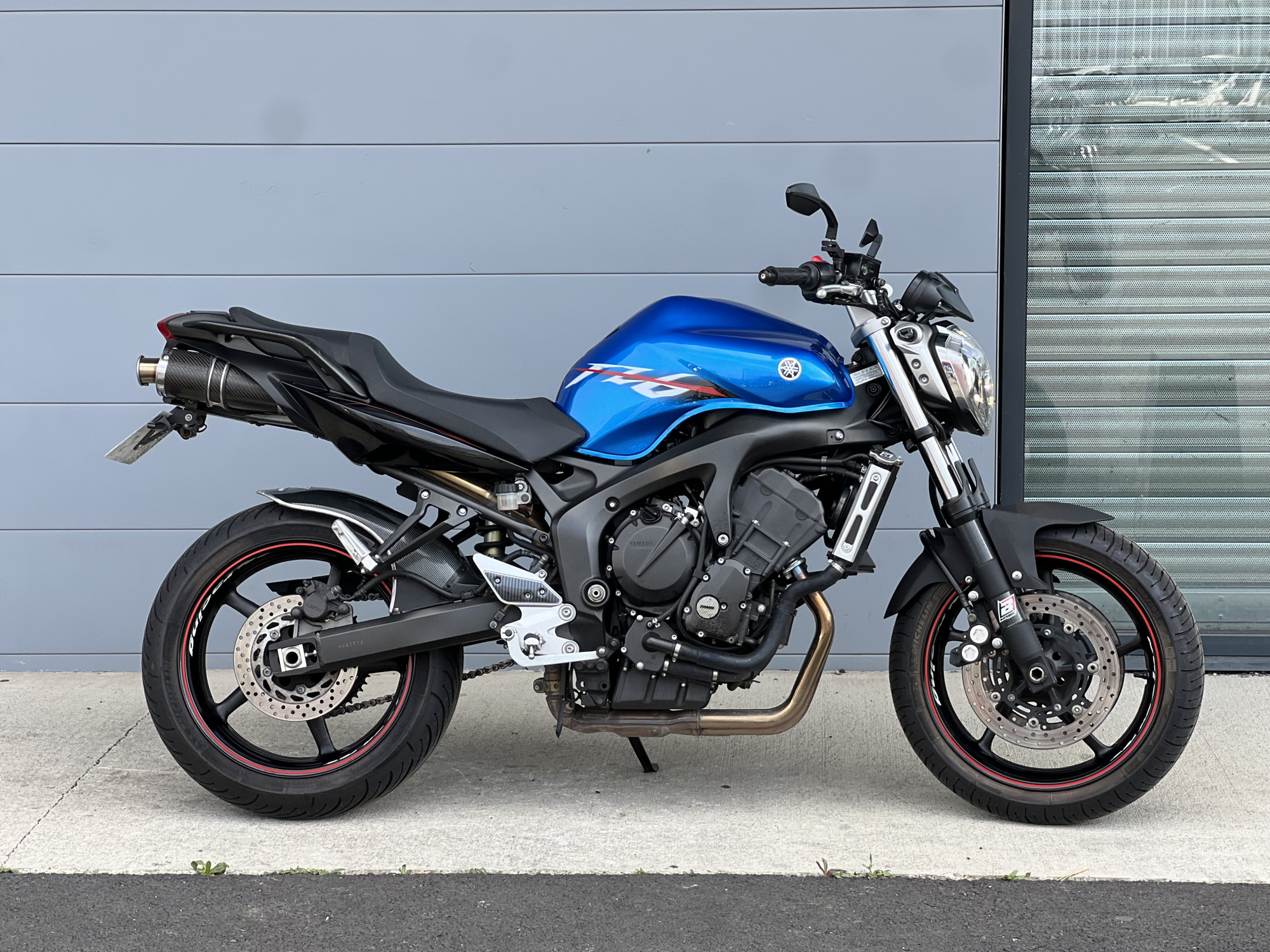 YAMAHA FZ6 S2 (98CV)