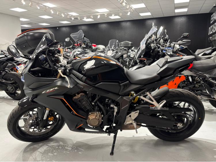 HONDA CBR 650