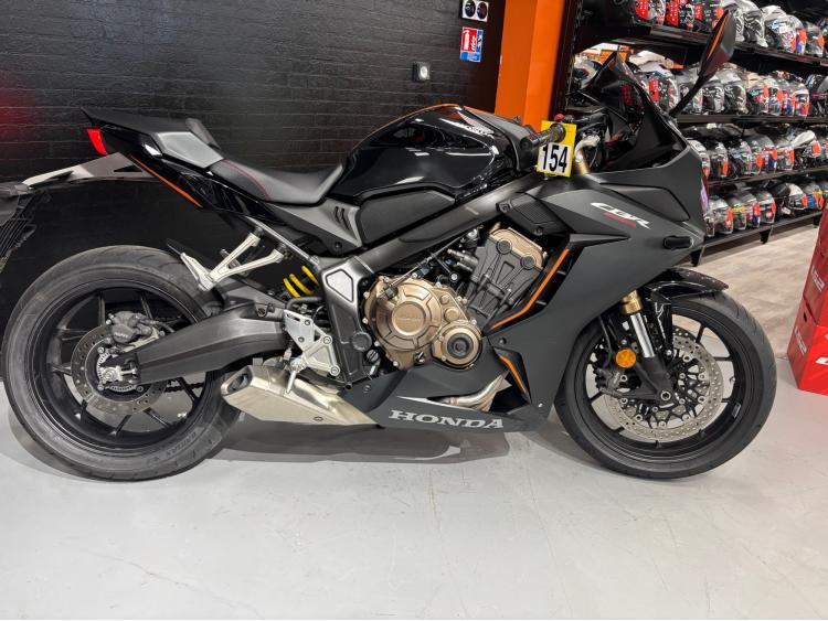 HONDA CBR 650