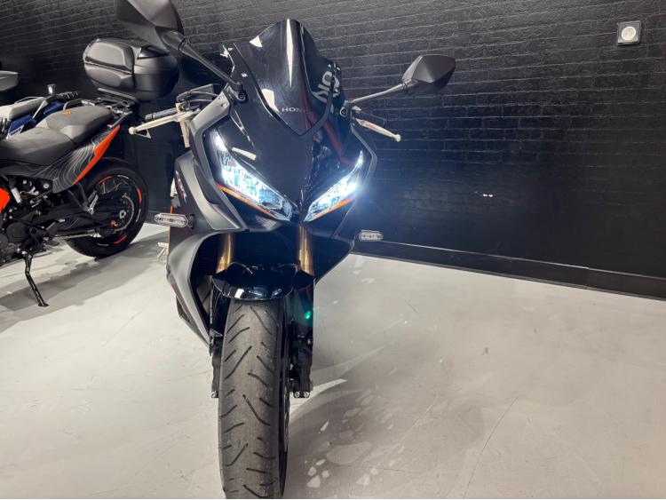 HONDA CBR 650