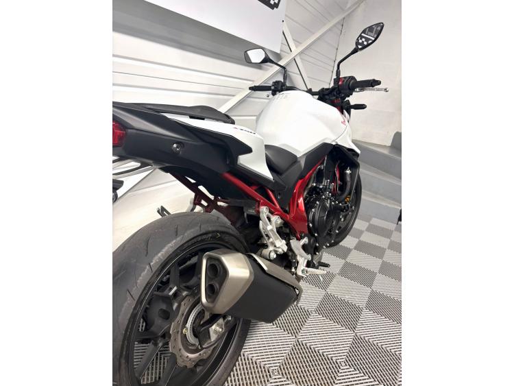 HONDA CB 750 HORNET ABS - RABAISSEE  - ELIGIBLE A2 - GTIE 05/2029