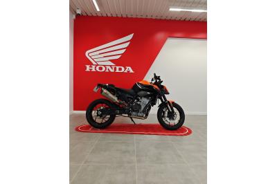 KTM 890 DUKE