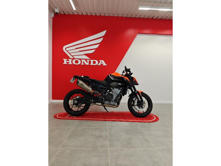 KTM 890 DUKE
