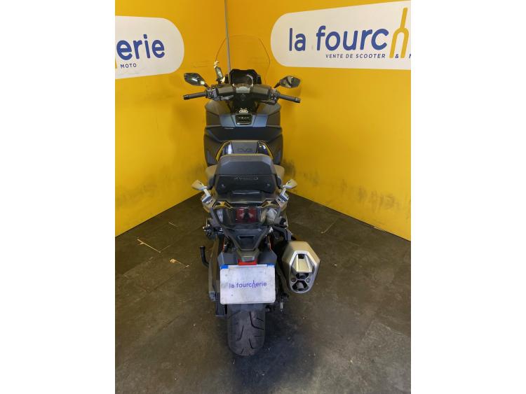 KYMCO CV3 550