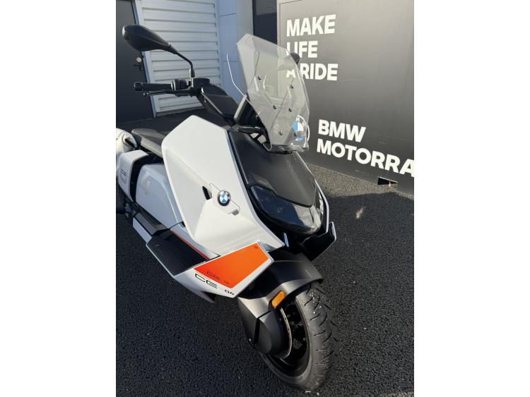 BMW CE 04