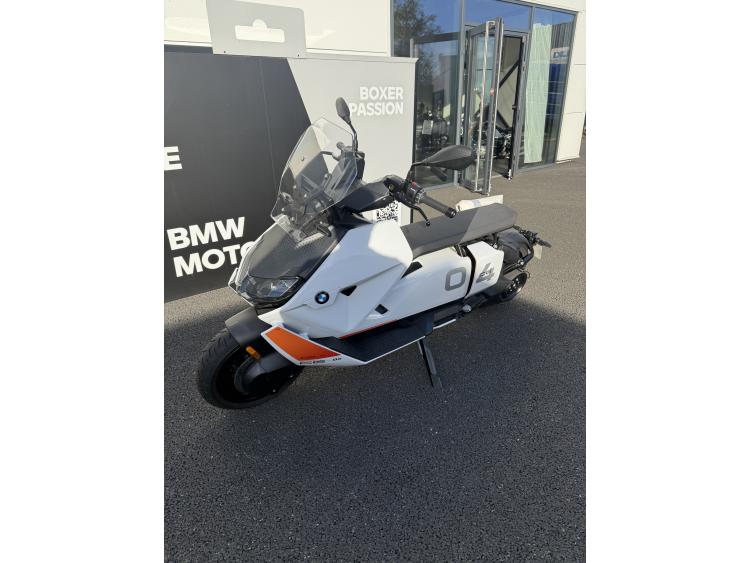 BMW CE 04