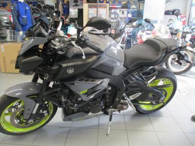 YAMAHA MT-10
