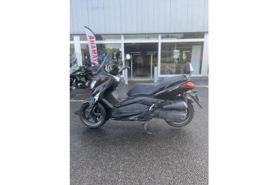 YAMAHA XMAX 125