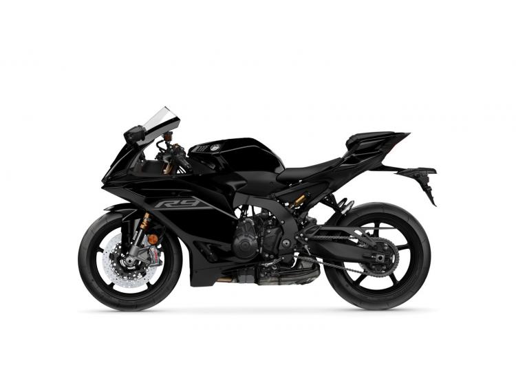 YAMAHA R9
