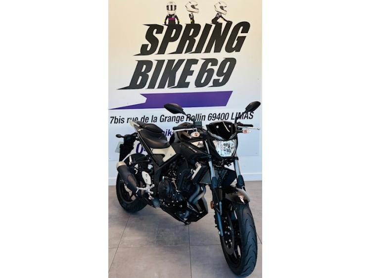 YAMAHA MT-03