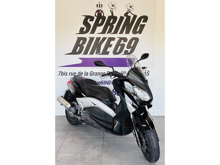 YAMAHA XMAX 125