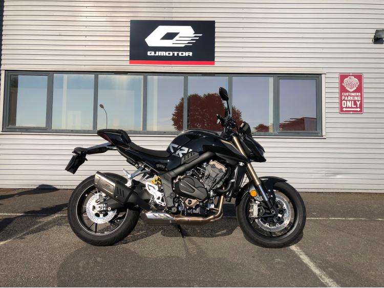 QJ MOTOR SRK 800