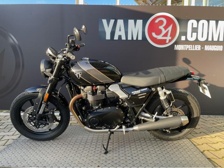 TRIUMPH SPEED TWIN 900