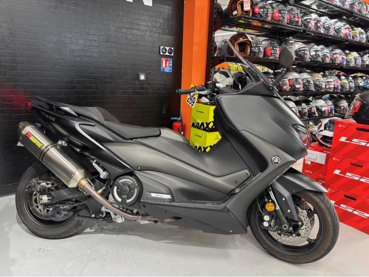 YAMAHA T-MAX 560