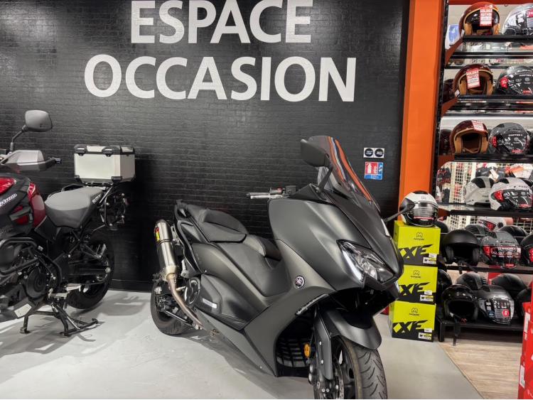 YAMAHA T-MAX 560