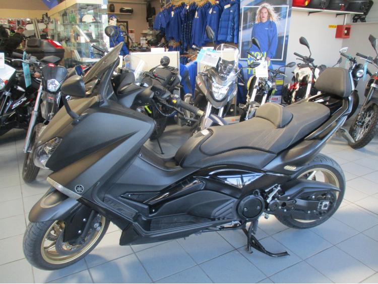 YAMAHA XP T-MAX 530 ABS BLACK MAX