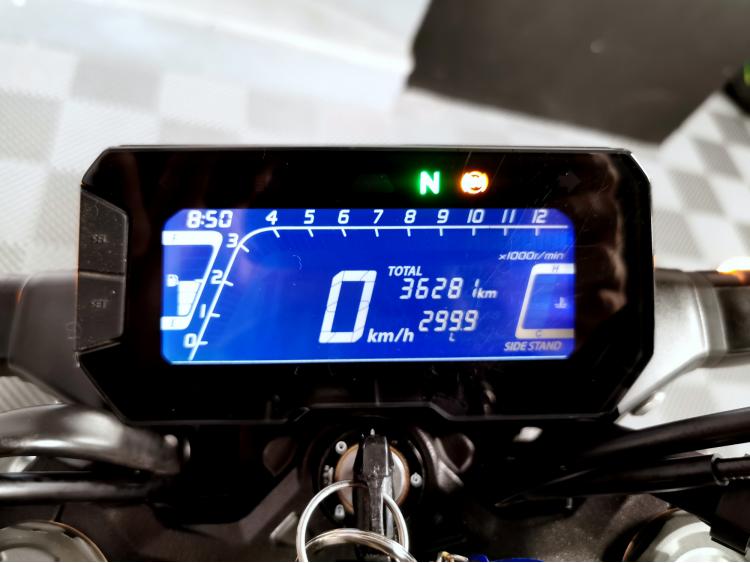 HONDA CB300R CB300 R CB 300 - ELIGIBLE A2