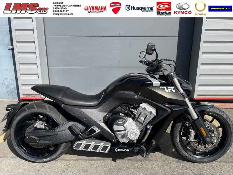 BENDA MOTOR LFC 700
