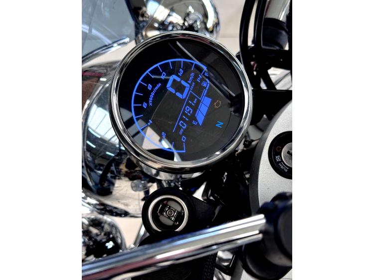 MAGPOWER LEGENDERS 125 CUSTOM benda zontes orcal