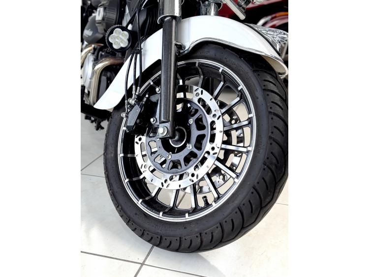 MAGPOWER LEGENDERS 125 CUSTOM benda zontes orcal