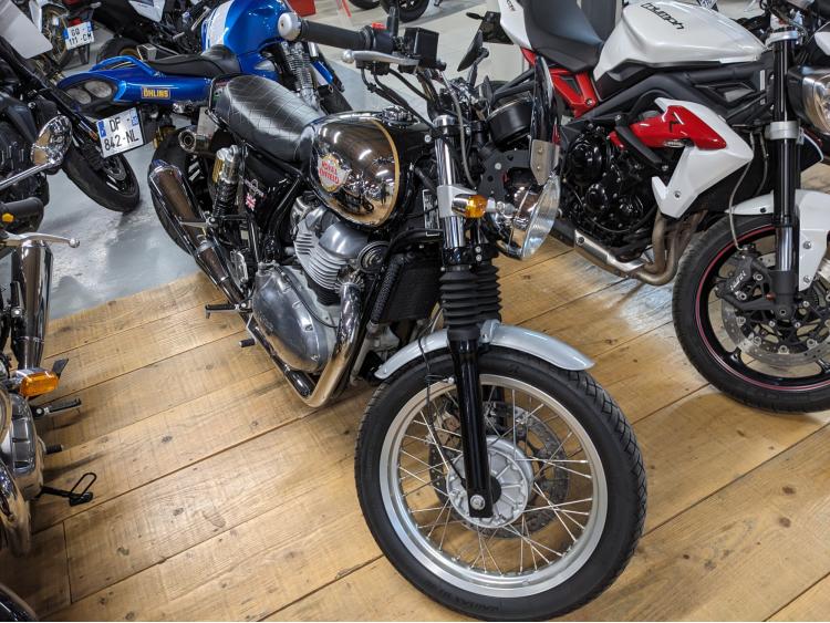 ROYAL ENFIELD INTERCEPTOR