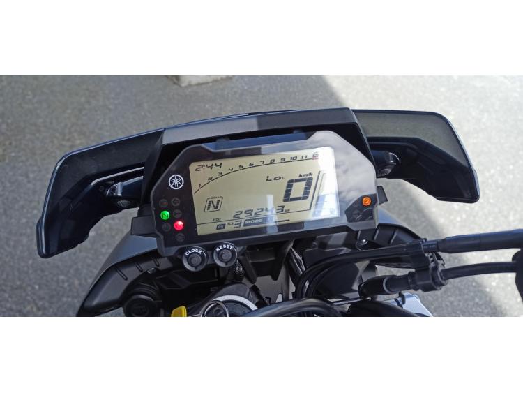 YAMAHA MT-10