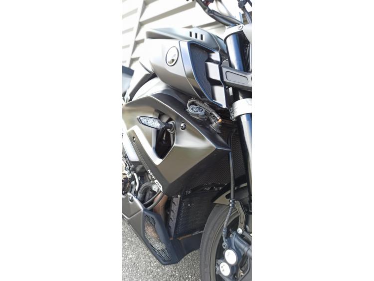 YAMAHA MT-10