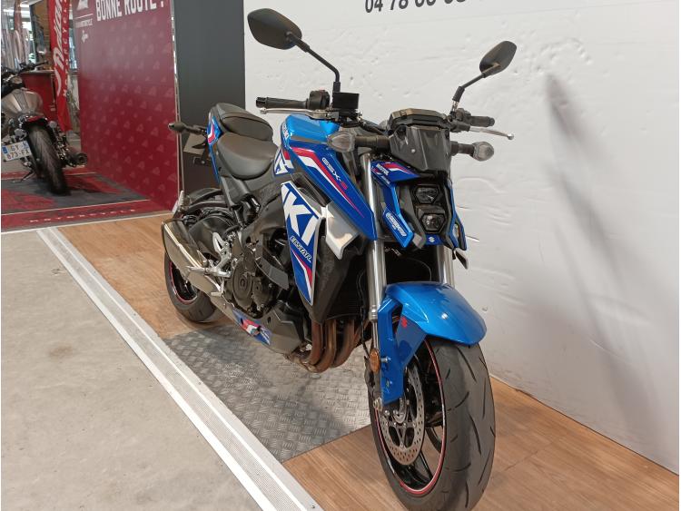 SUZUKI GSX-S 950