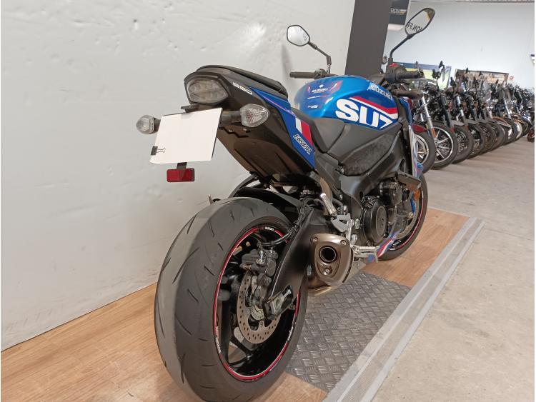SUZUKI GSX-S 950