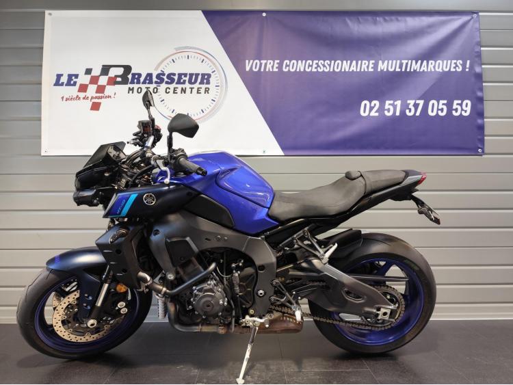 YAMAHA MT-10