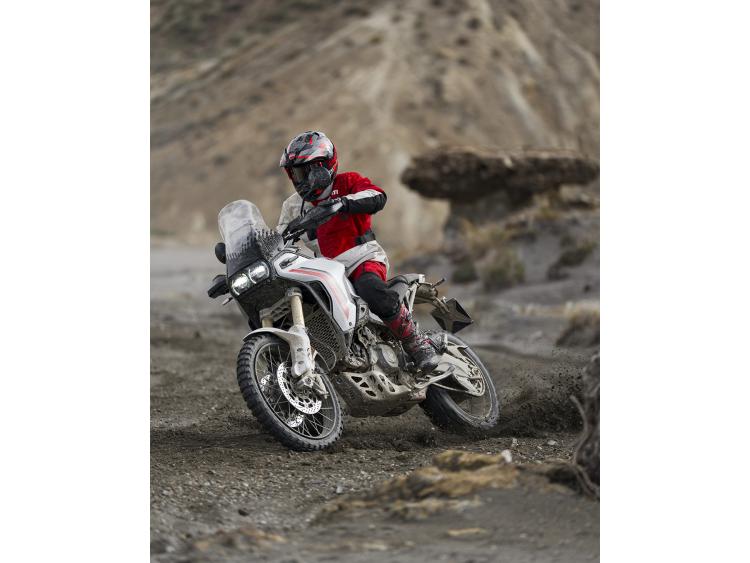 DUCATI NEW DESERT X 