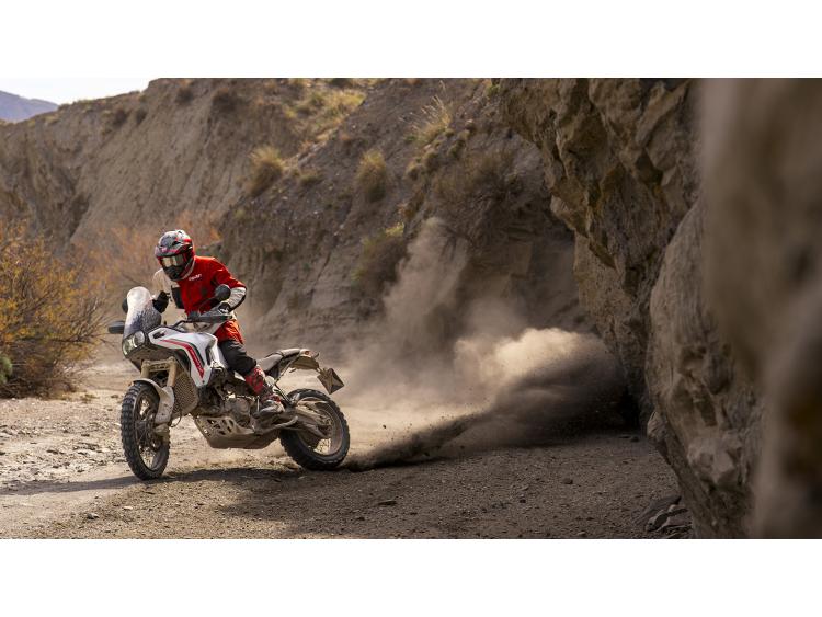 DUCATI NEW DESERT X 