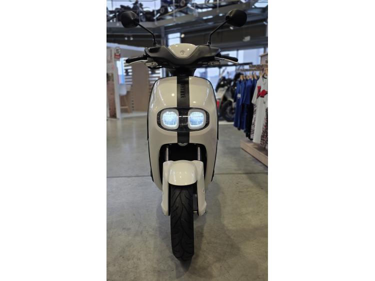 YAMAHA NEO'S 50 ELECTRIQUE 2 BATTERIES
