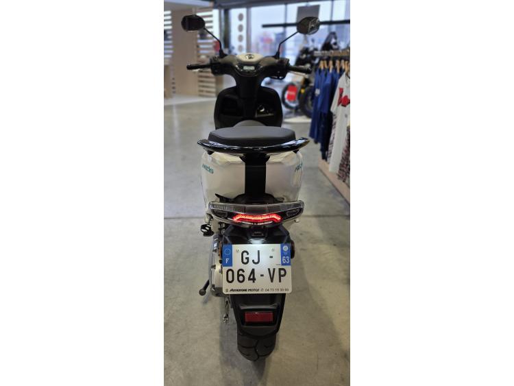 YAMAHA NEO'S 50 ELECTRIQUE 2 BATTERIES