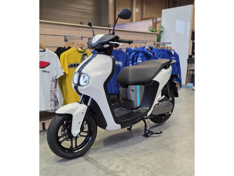 YAMAHA NEO'S 50 ELECTRIQUE 2 BATTERIES