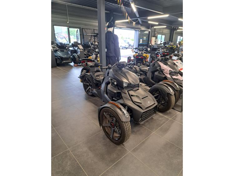 CAN-AM RYKER 900 SPORT 