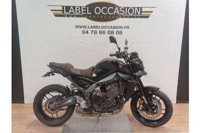 YAMAHA MT-09