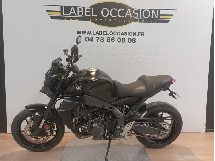 YAMAHA MT 09