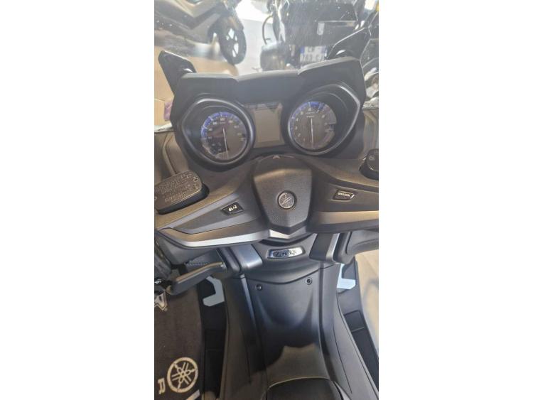 YAMAHA XP T-MAX 560 TECH MAX garantie 12 mois
