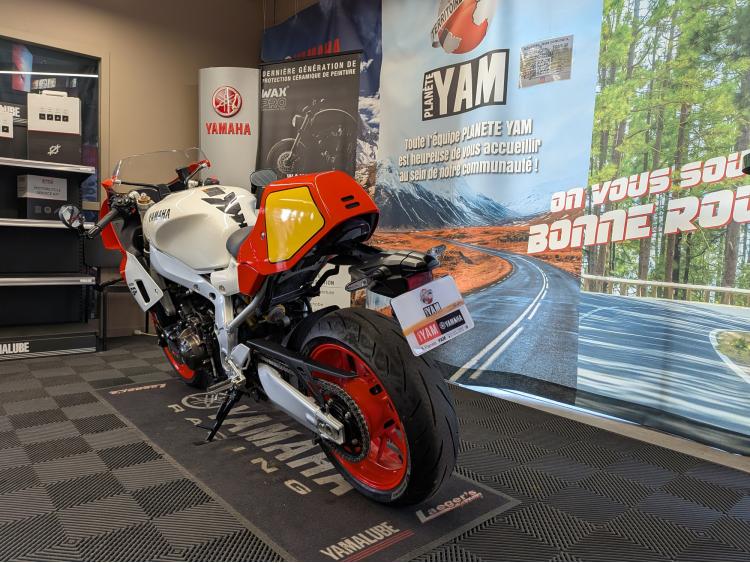 YAMAHA XSR 900 GP 