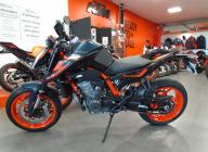 KTM 890 DUKE R