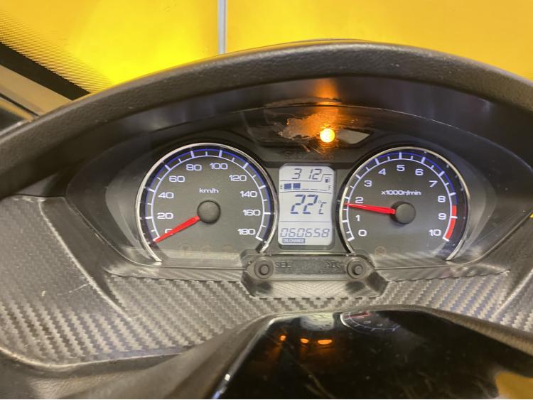 SUZUKI BURGMAN 400 / BURGMAN 400 ABS