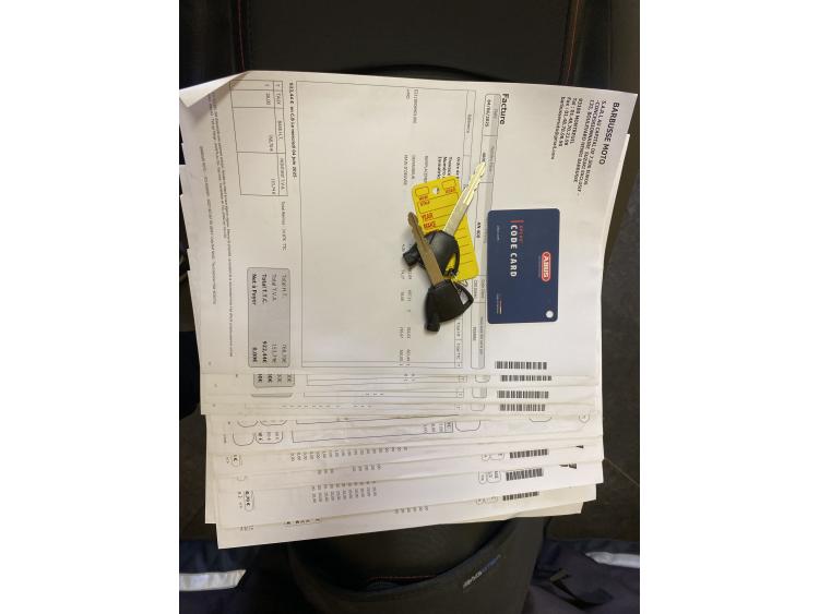 SUZUKI BURGMAN 400 / BURGMAN 400 ABS