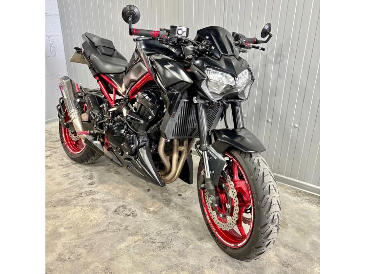 KAWASAKI Z 900
